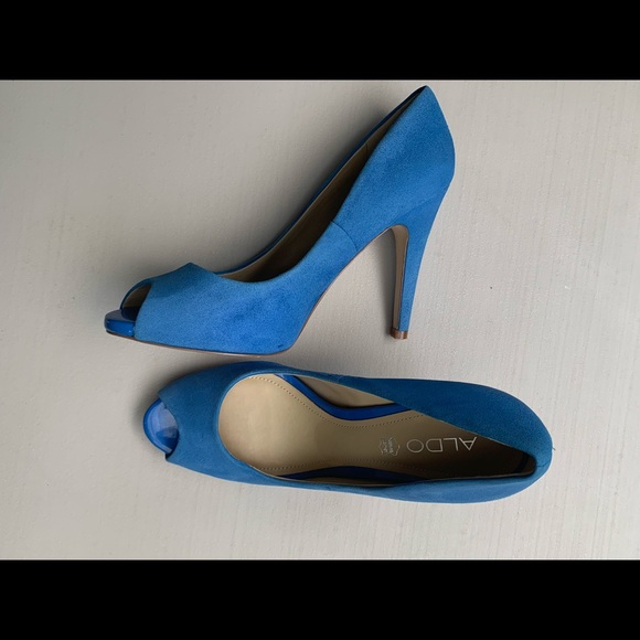 Aldo blue suede heels. Size 38. - Picture 2 of 8